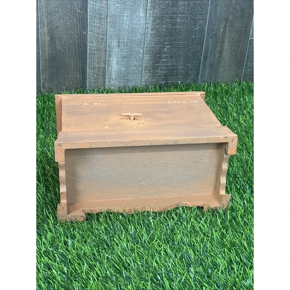 Vintage Hand‎ Painted Wooden Jewelry Box Music Box (Not Working) Floral